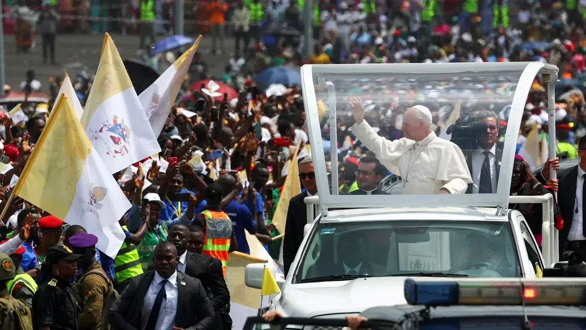 Camerún: El Papa denunció el uso de la inteligencia artificial para fomentar la violencia