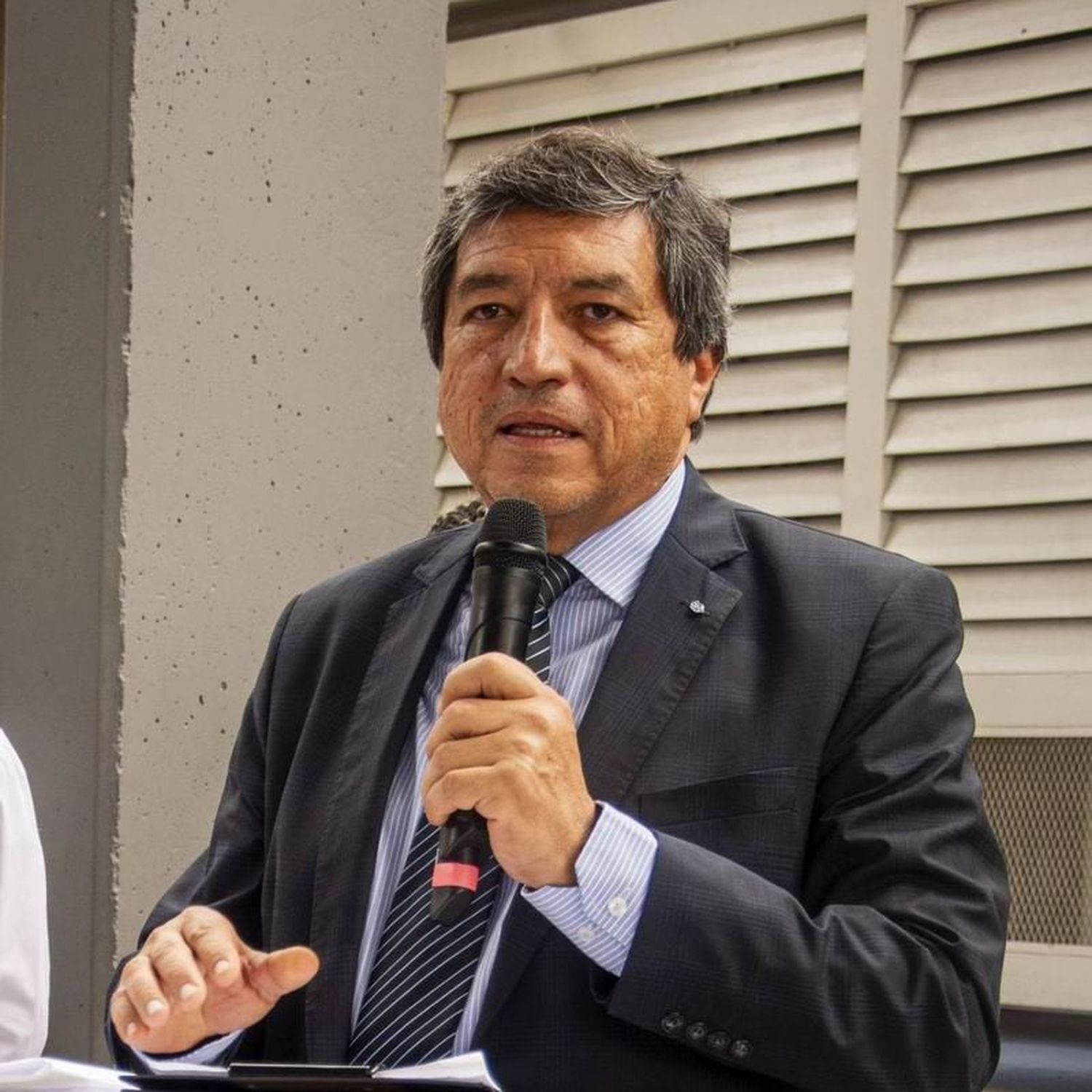 Julio Aráoz: “Somos defensores
de la educación pública y gratuita”