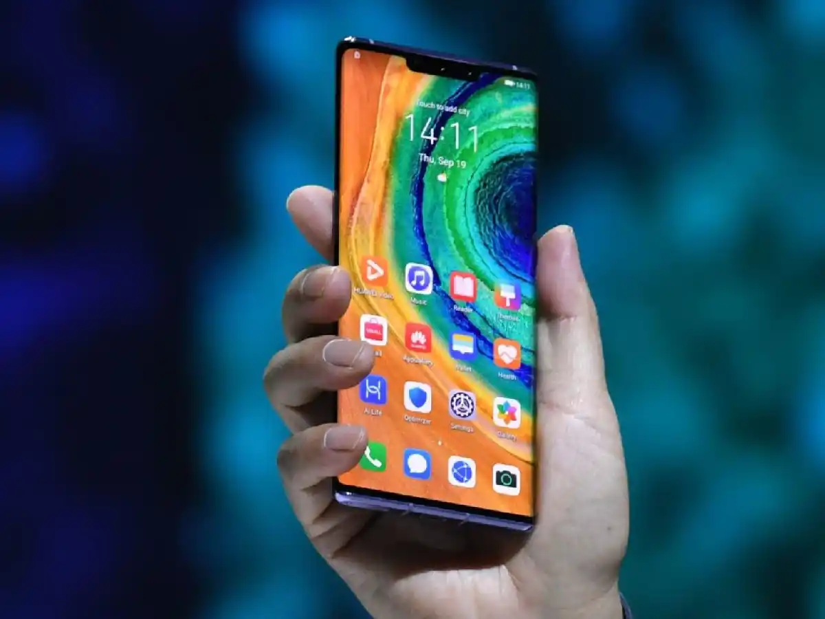 Huawei lanza su primer smartphone sin aplicaciones Google en medio de guerra comercial con EE. UU.