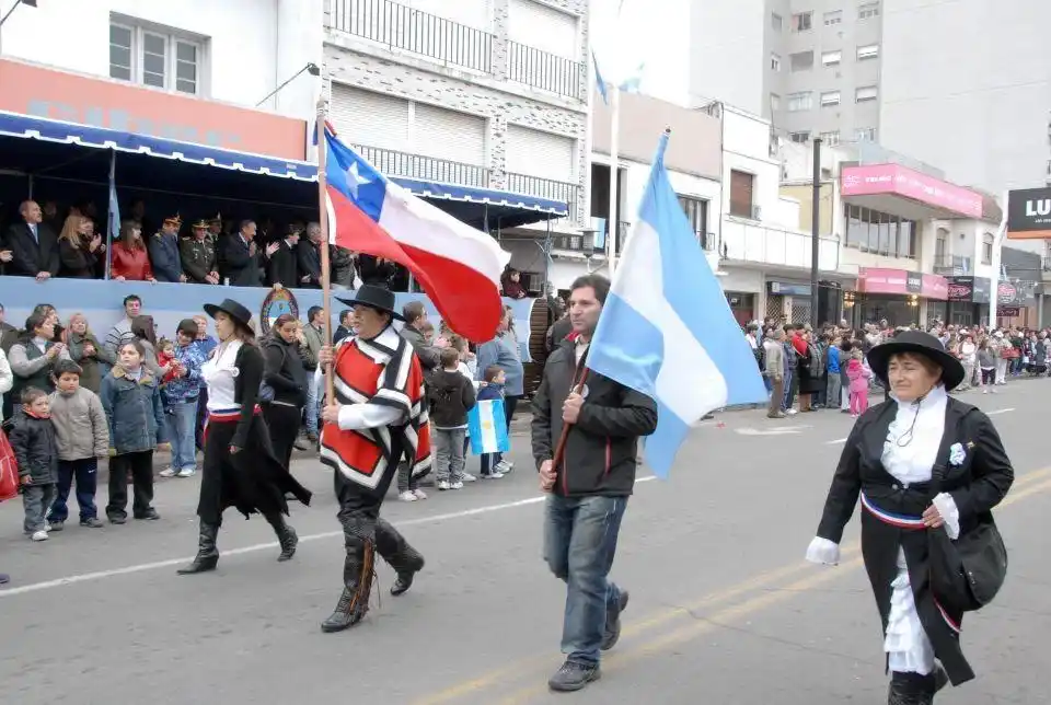 Unión de Colectividades de Tandil: Chile