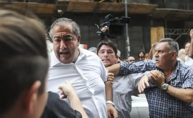 Video: El furcio de Héctor Daer que generó enojo en los manifestantes