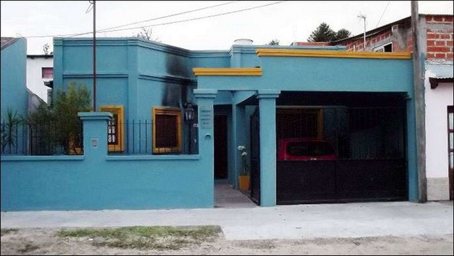 Atentaron contra la casa del Intendente de Federal con dos bombas molotov