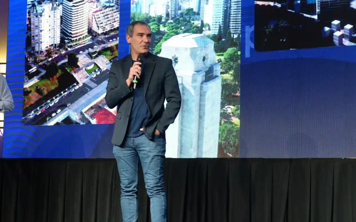 El encuentro ofreció un espacio de formación donde expertos y referentes del sector compartieron herramientas clave sobre comercio electrónico, redes sociales, inteligencia artificial y estrategias.