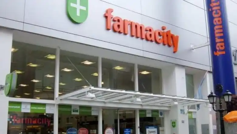Defensoría bonaerense fue a la Corte para que obligue a Farmacity a respetar la ley