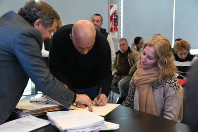 San Francisco: 33 familias recibieron las escrituras de sus viviendas gracias al programa provincial