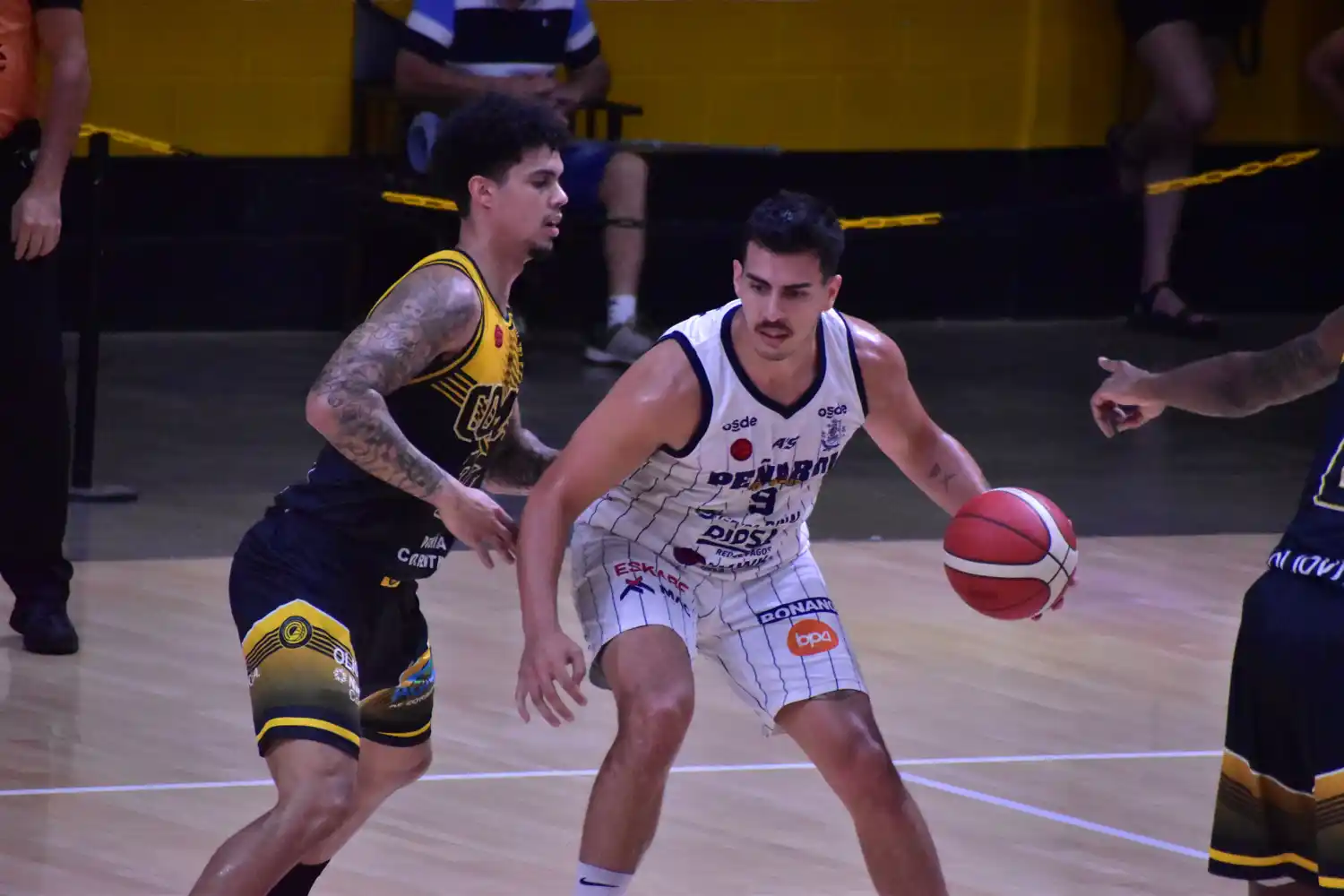 Peñarol sufrió el final del partido ante Comunicaciones