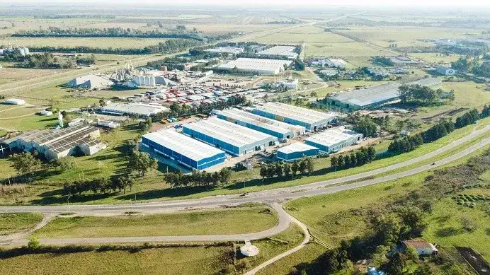 La industria agoniza: la producción volvió a caer en junio, según la UIA