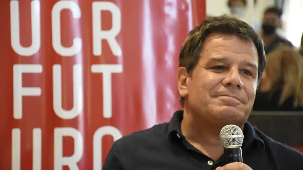 Manes: “En 2023 la sociedad va a elegir la identidad de la oposición”