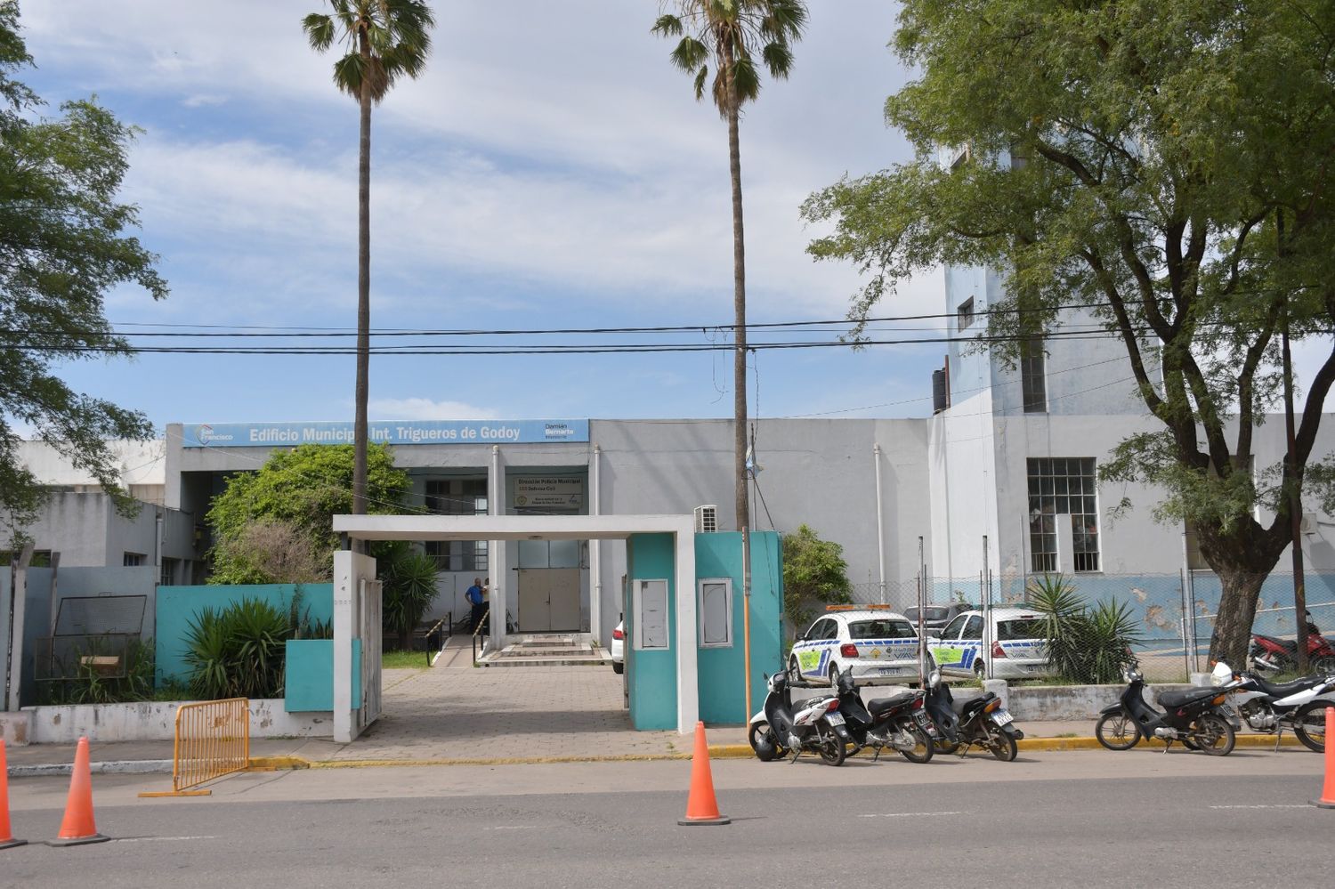 Tribunal de Faltas y Dirección de Tránsito.