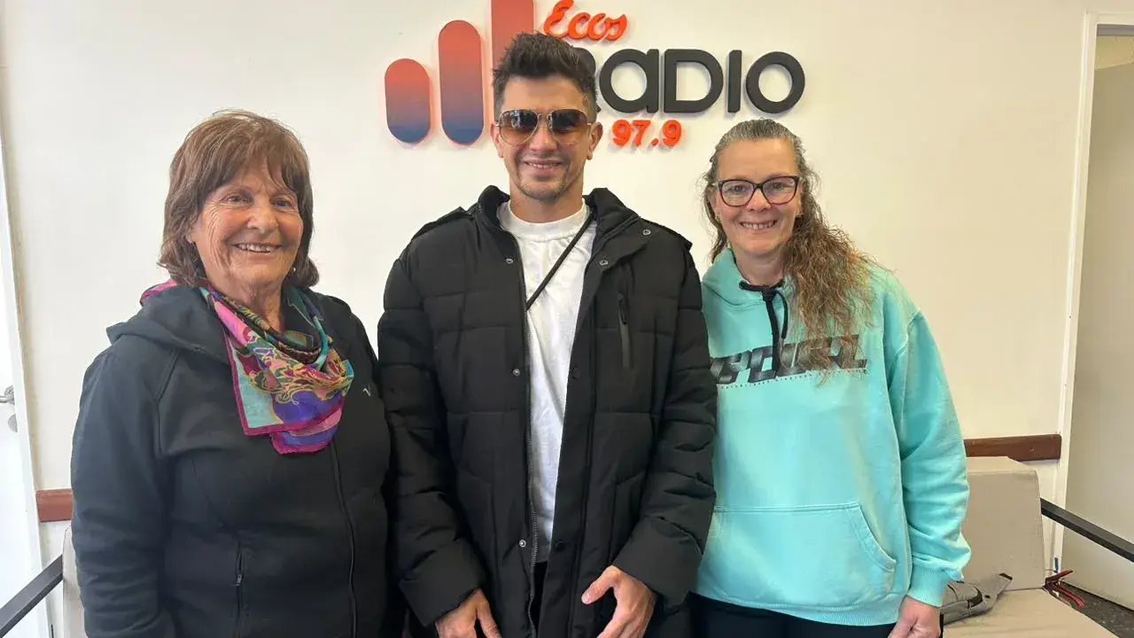 Esther "Pochi" Santoiani de Irazoqui, Sebastián Matos  y Maricel Martínez