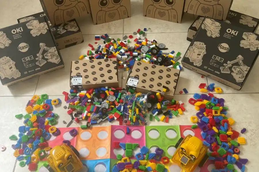 Avance en educacion tecnologica: robots y kits de robotica en las escuelas