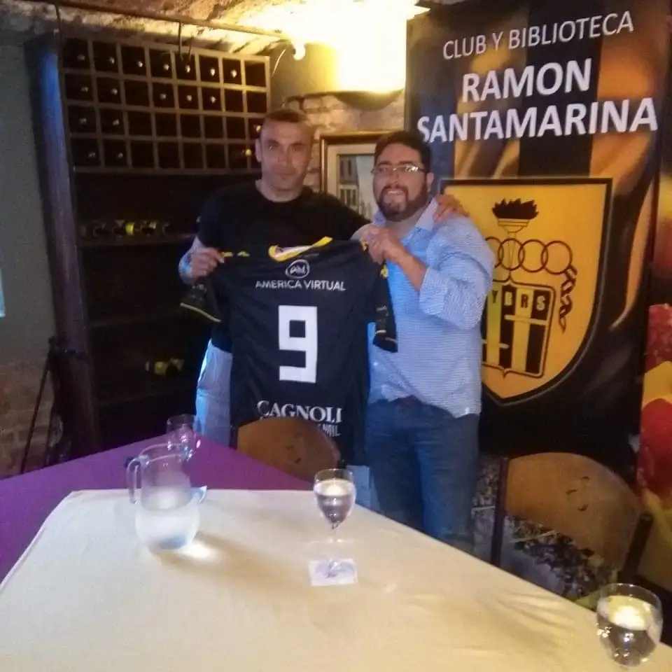 La vuelta de Telechea ilusiona a Santamarina