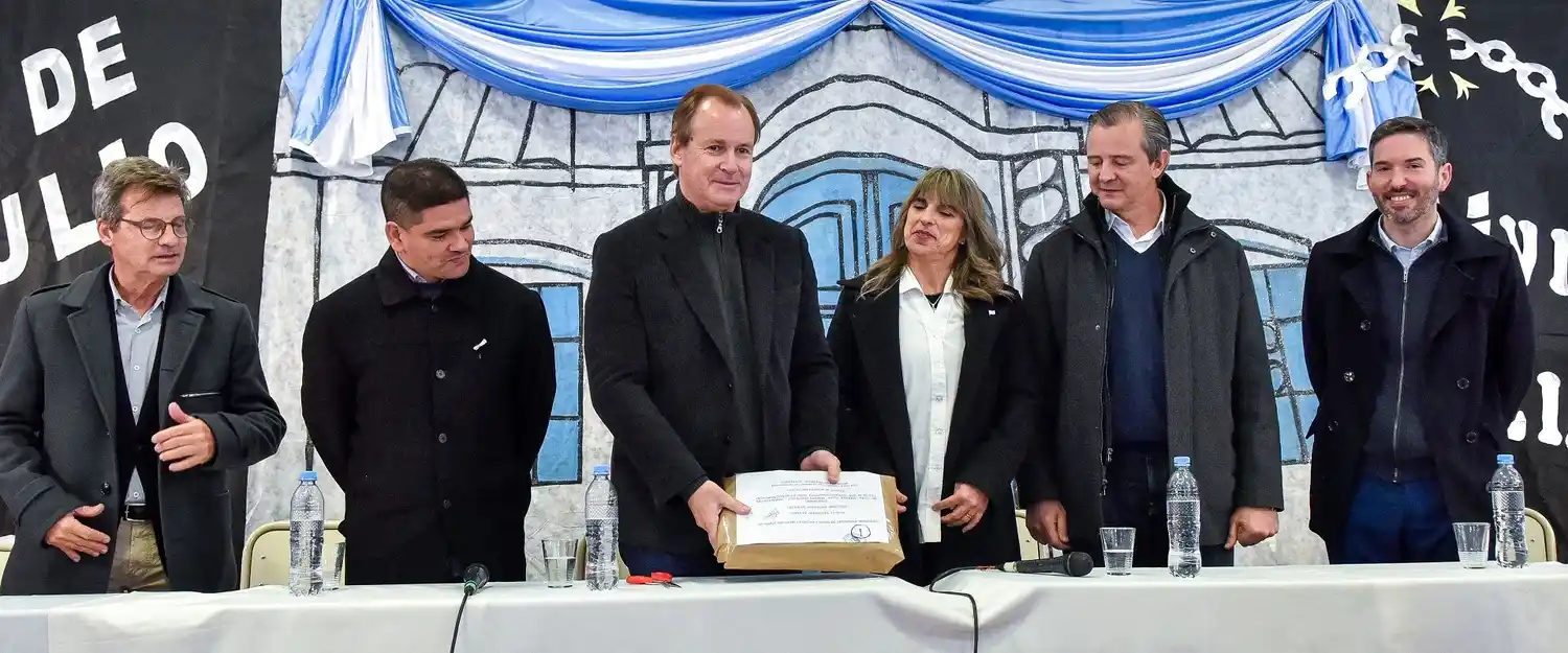 Bordet prioriza la calidad educativa con la construcción de escuelas y más contenidos curriculares