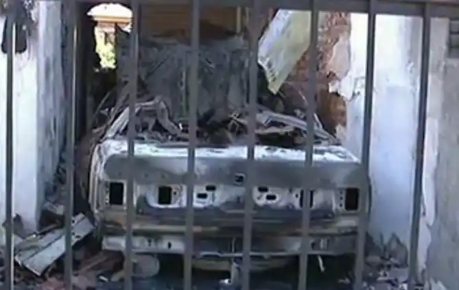 Castelar: Atacó a su exmujer y le prendió fuego el auto