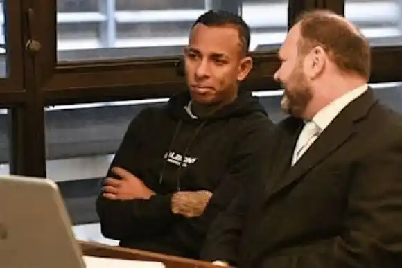 Retiran la acusación por violación a Sebastián Villa luego de llegar a un acuerdo económico