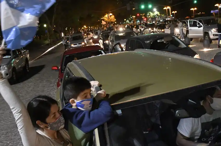 Cabify invitó a un bocinazo en homenaje a Maradona