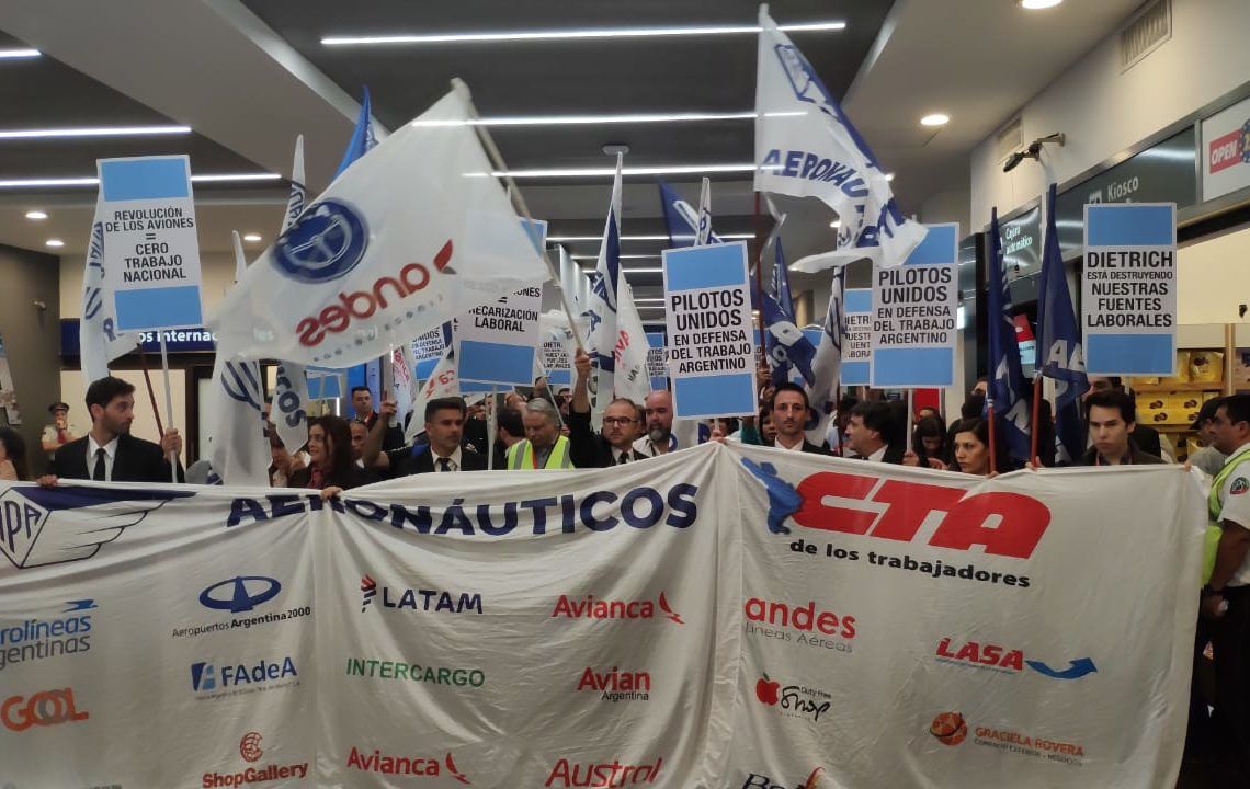 El lunes habrá demoras en Aeroparque por «Asambleas» de gremios aeronáuticos