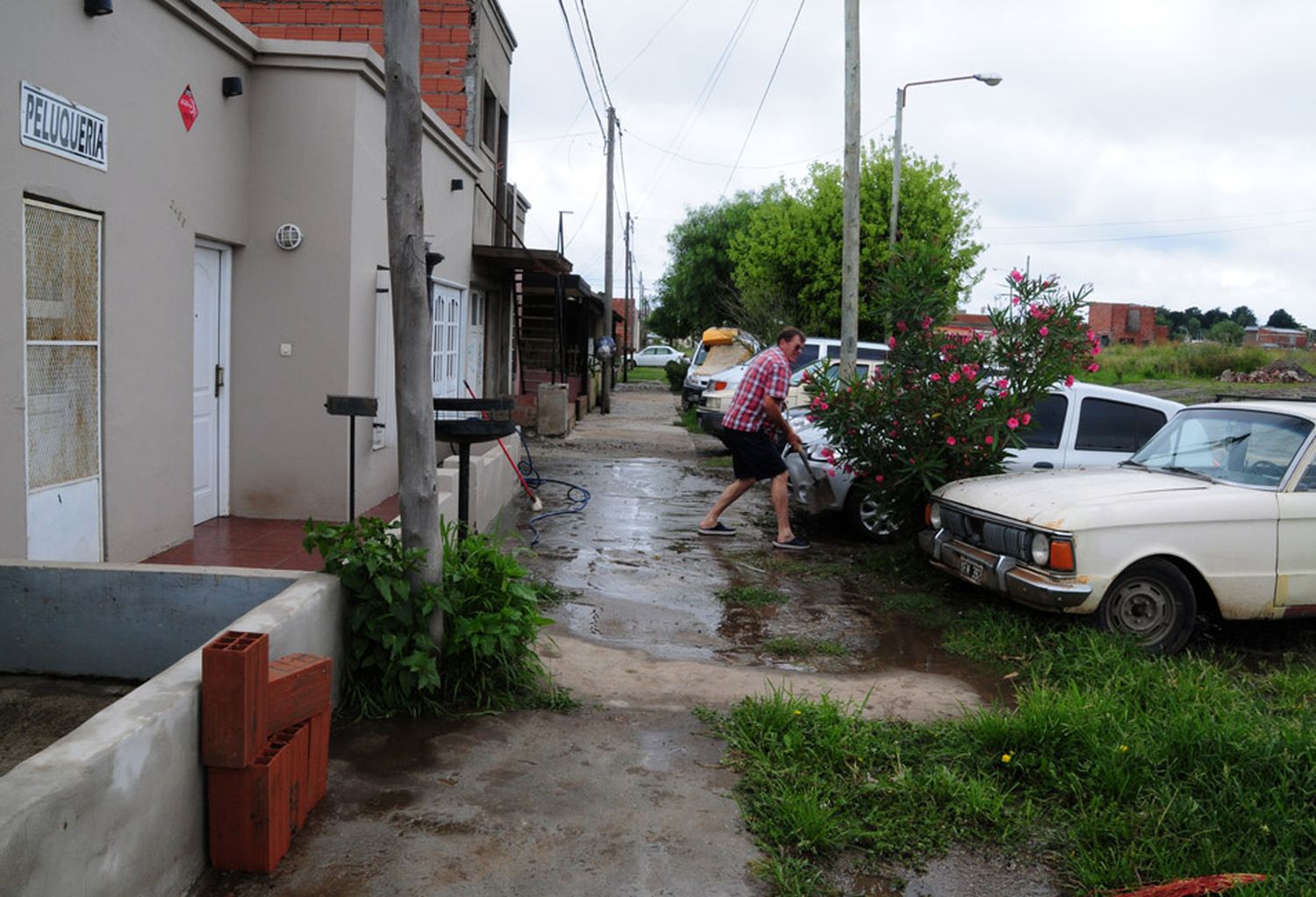 Las lluvias provocaron serios trastornos en diferentes barrios