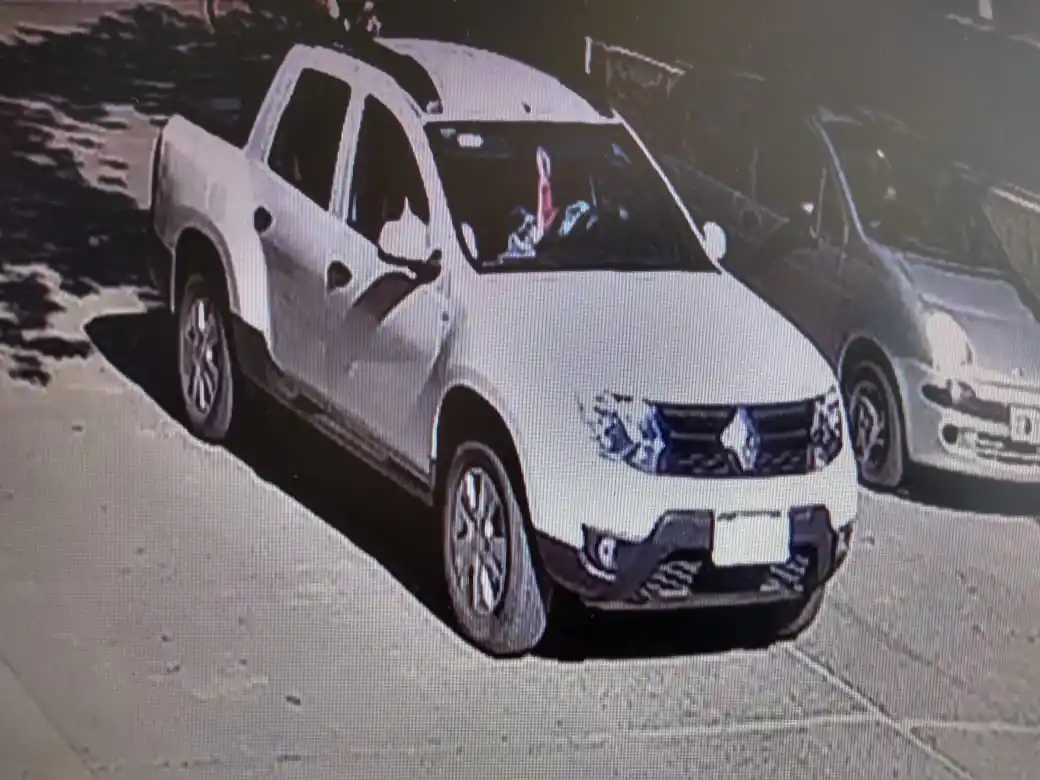 Atropelló a un ciclista en Rivadavia y Ángel Elías y huyó: investigan la identidad del agresor