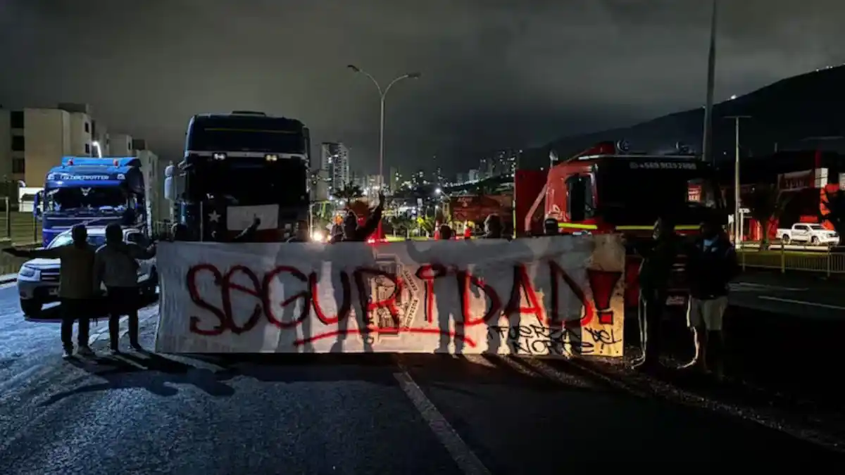 Cierre de fronteras y expulsión de extranjeros: algunas de las exigencias de los camioneros en Chile (+Detalles)