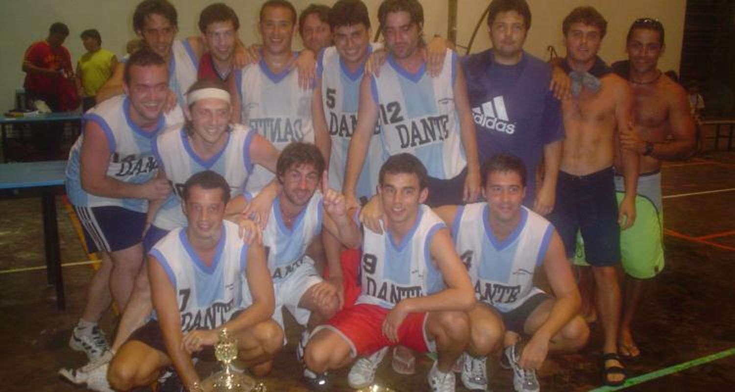 Cuando Las Palmeras compitió y fue campeón de un torneo de básquet