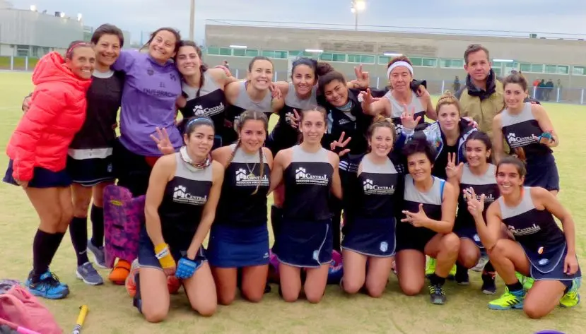 Hockey: Del Valle y Urquiza afrontan la etapa decisiva