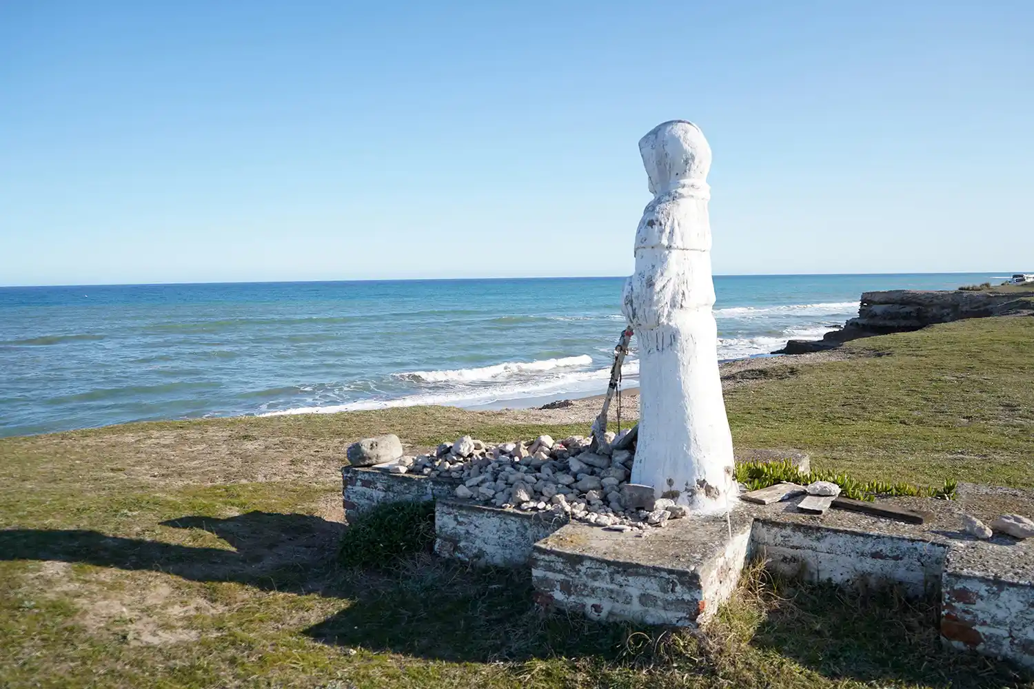 En Las Grutas. Se encuentra ubicada la imagen de San Francisco