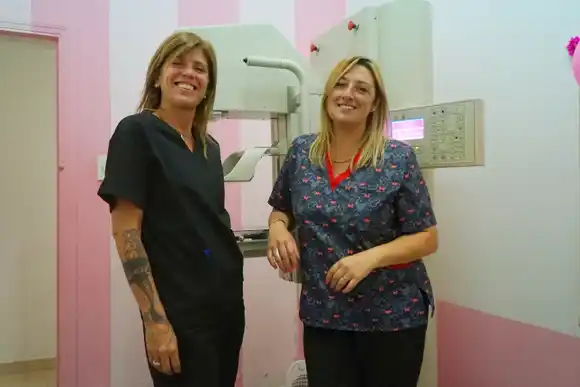 "Agotadas pero felices": En 48 horas, más de 300 mujeres se hicieron mamografías