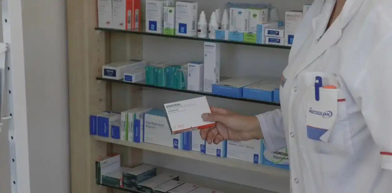 El Gobierno acordó con las farmacéuticas una rebaja del 8% en los medicamentos