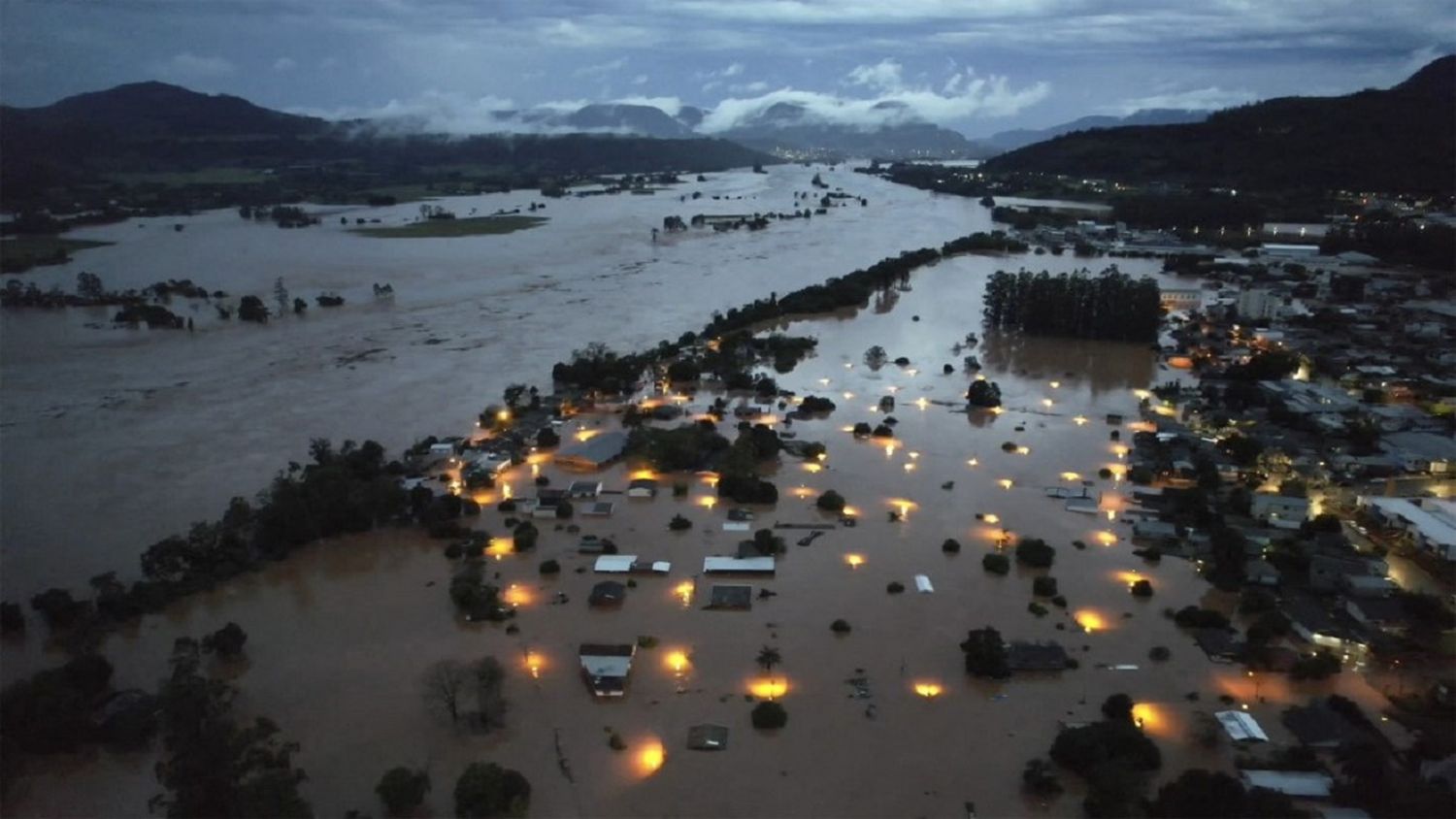 ¡LLUVIAS! Temporal en Brasil se ha cobrado la vida de 29 personas (+FOTOS)