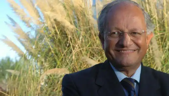 El doctor Abel Albino presenta un libro en la ciudad