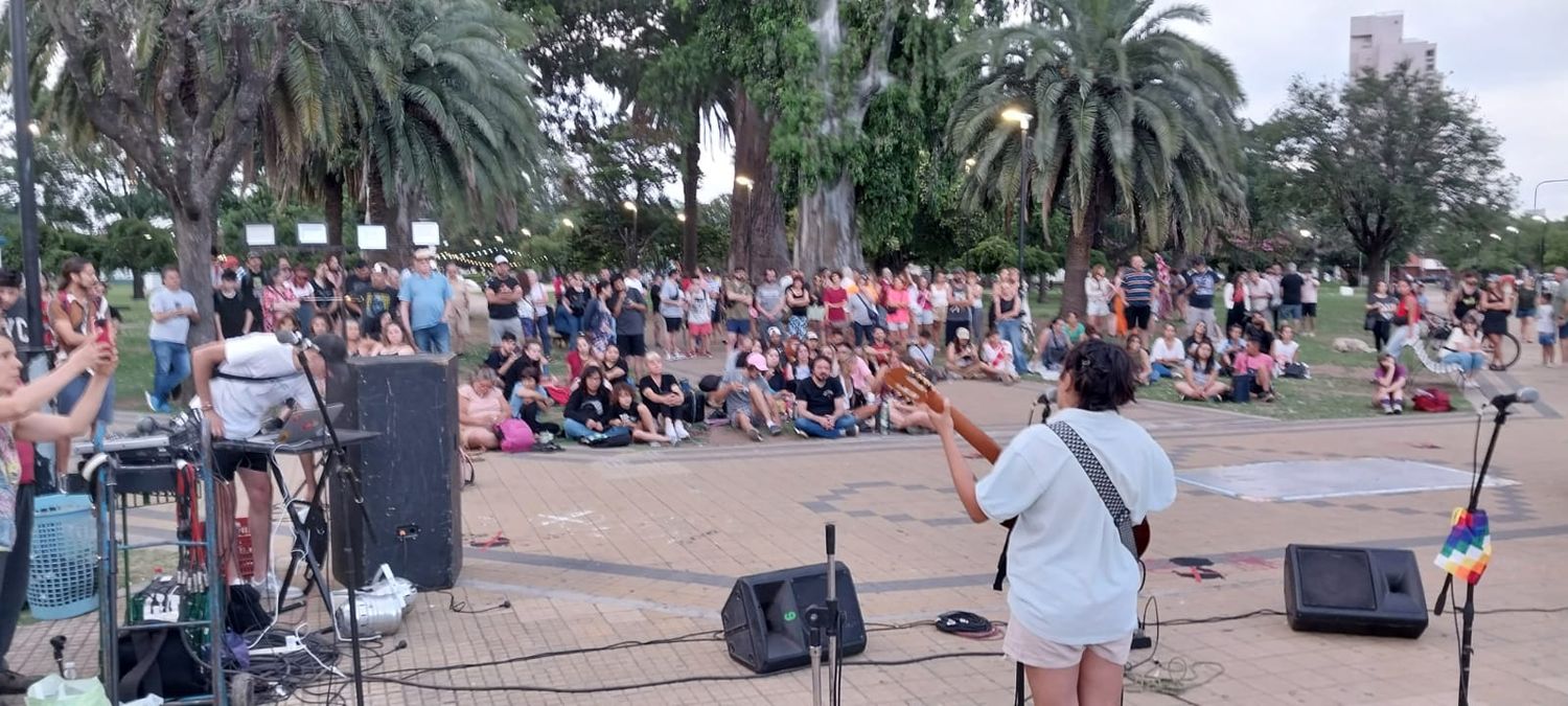 El sábado 30 de diciembre se gestó la movida inicial de los hombres y mujeres de la cultura del sur-sur.