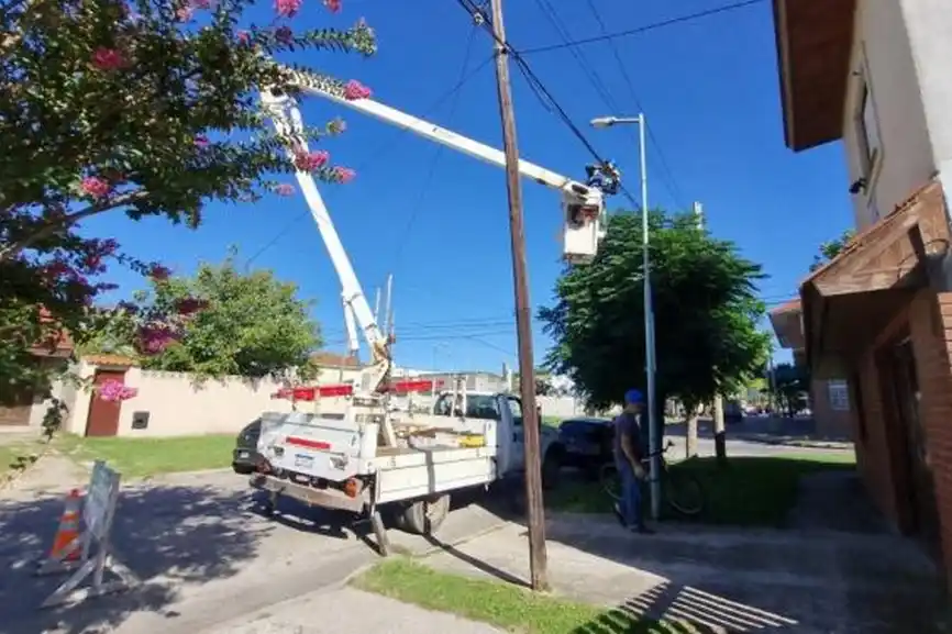 Se iniciaron trabajos en el barrio Bernardino Rivadavia.