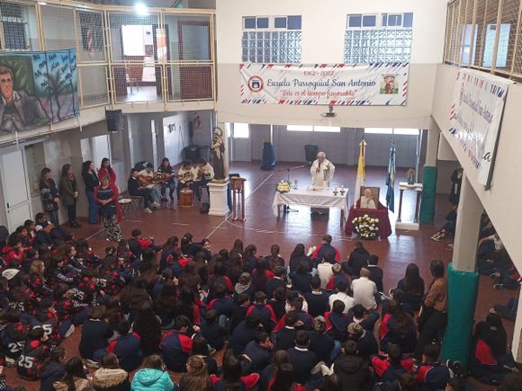 Escuelas católicas de Mar del Plata homenajearon al papa Francisco