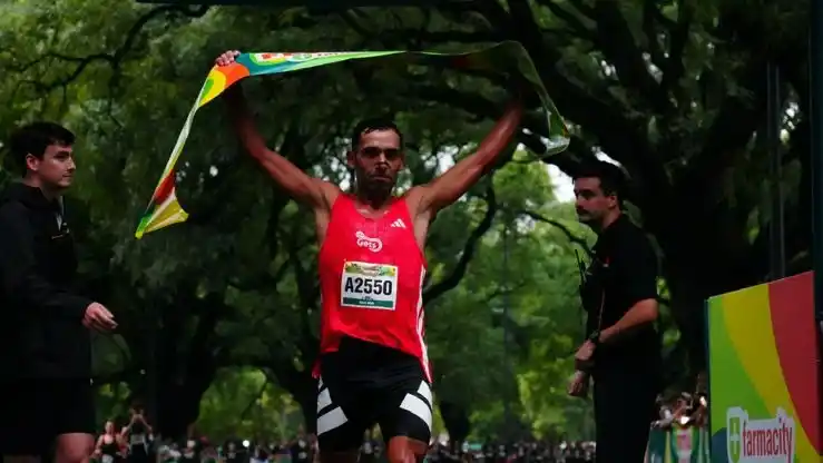 Federico Santibáñez se adueñó de los 10k del Festival Farmacity