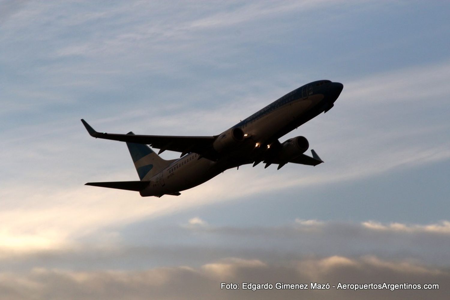 [Fotogalería] El último vuelo comercial del 2014 en el aeropuerto de Resistencia