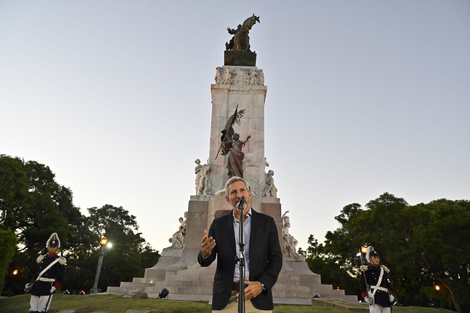 Frigerio se comprometió a trabajar “para que Entre Ríos vuelva a ocupar un lugar de relevancia en el ámbito nacional”