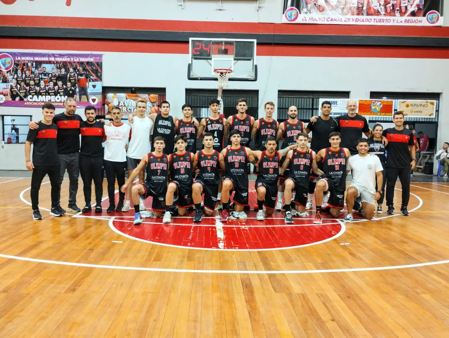 El Rojo logró su primera victoria del torneo ante USAR de Rosario. Foto: Fabián Gallego