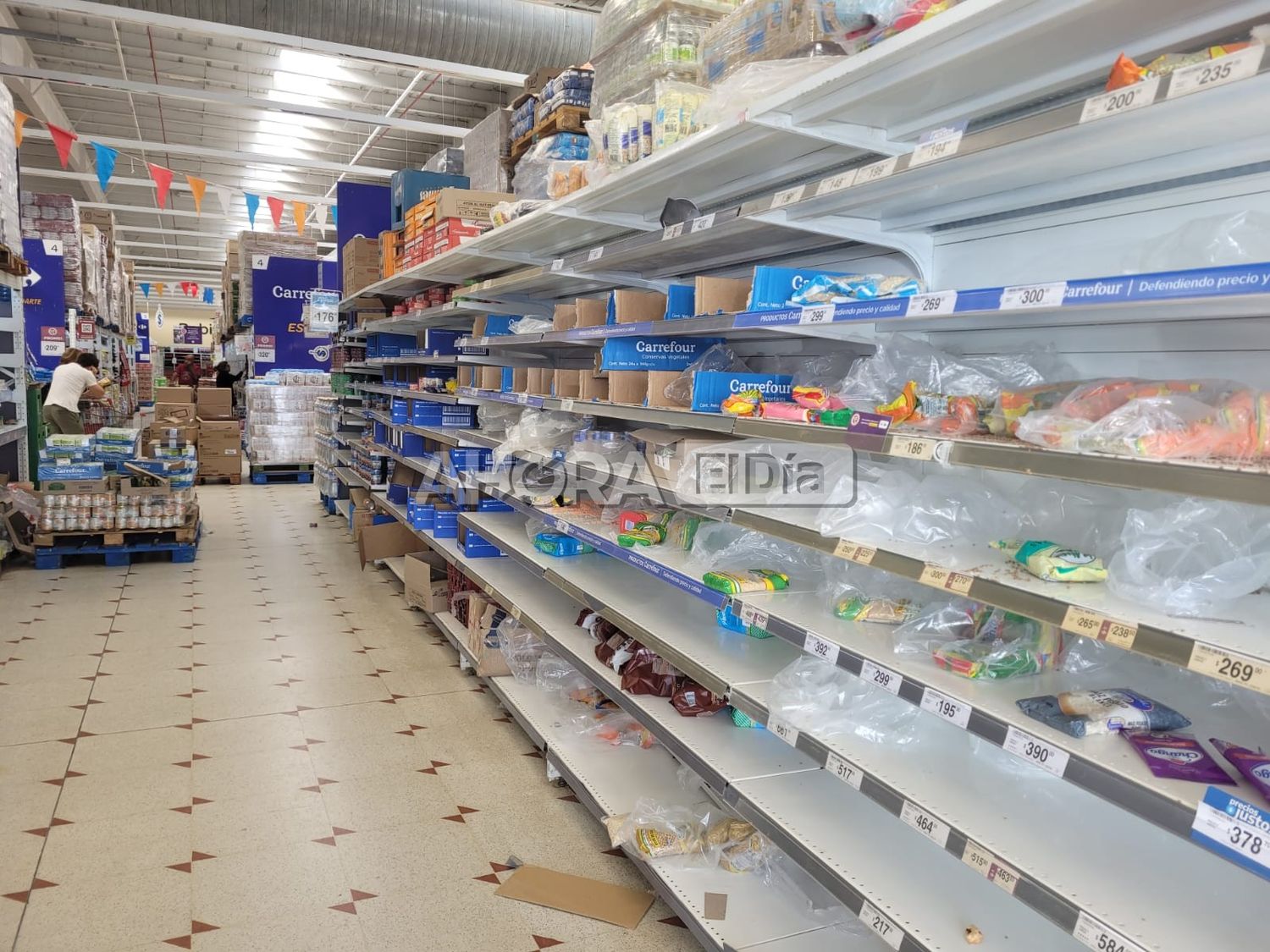 Además de los comercios, los supermercados son los grandes beneficiados con la visita de uruguayos