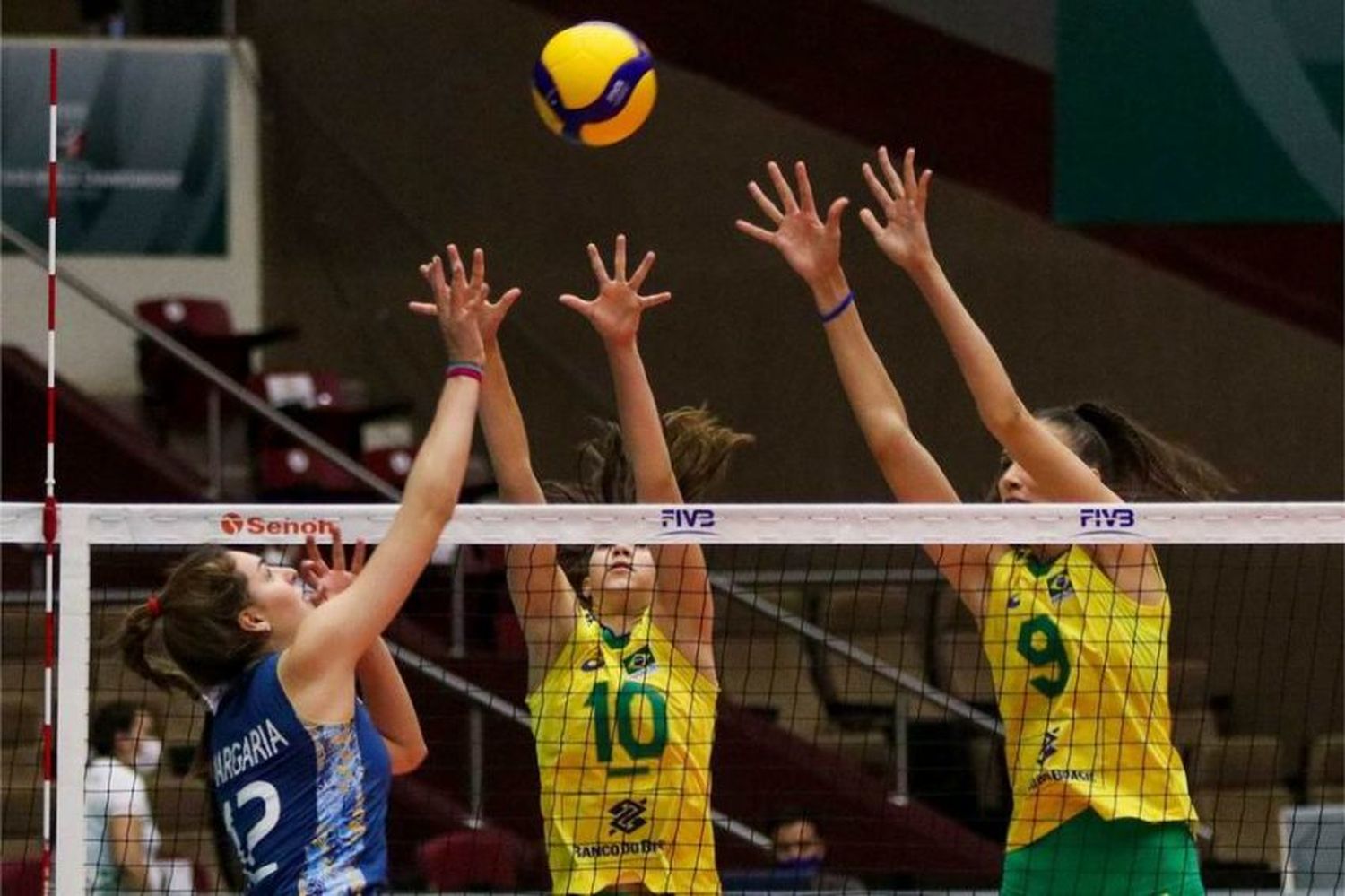 Argentina no pudo con Brasil en su segunda presentación