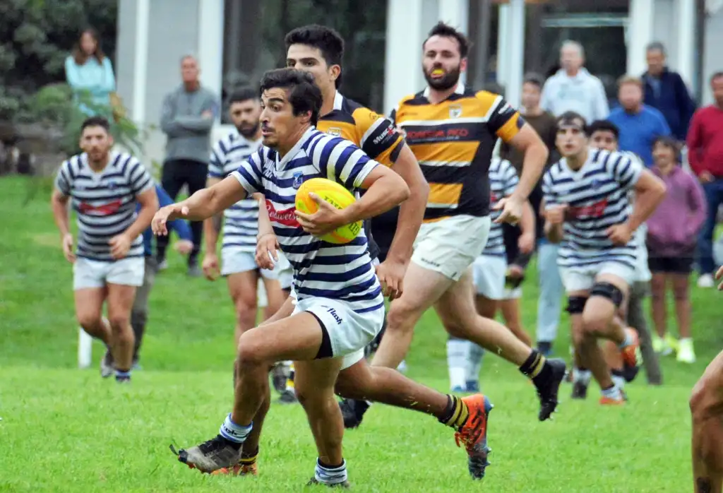 Nicolás Di Fonzo, medio scrum de Los 50.