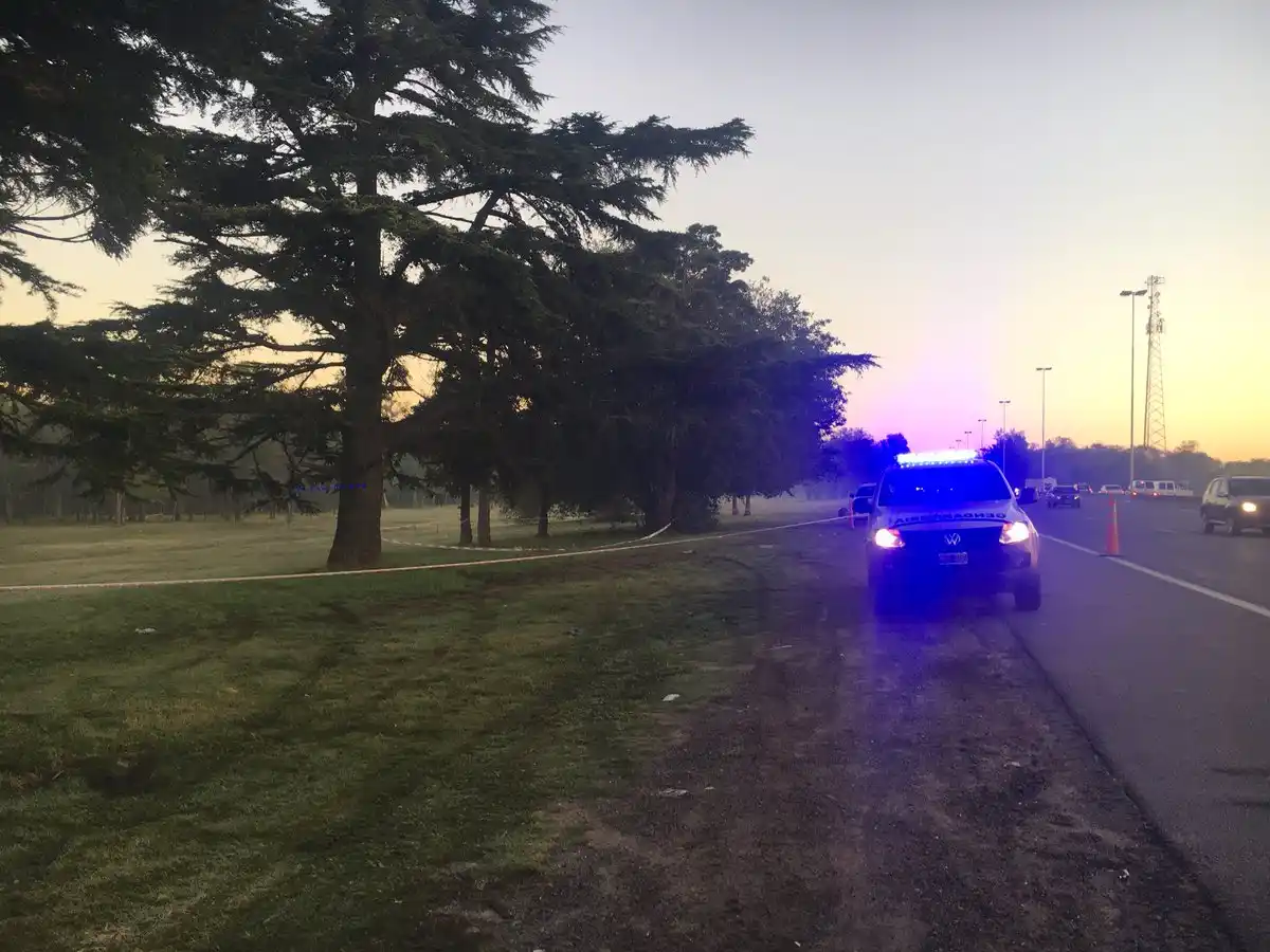 Ezeiza: Balearon en la cabeza a un guardiacárcel para robarle el auto