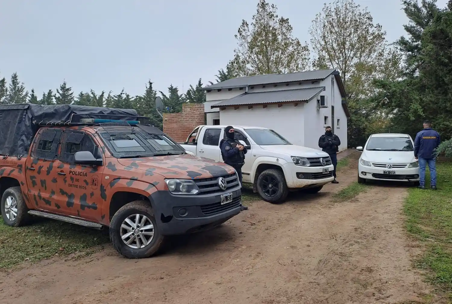 Detuvieron a 16 personas tras allanamientos por narcotráfico en Entre Ríos y Buenos Aires