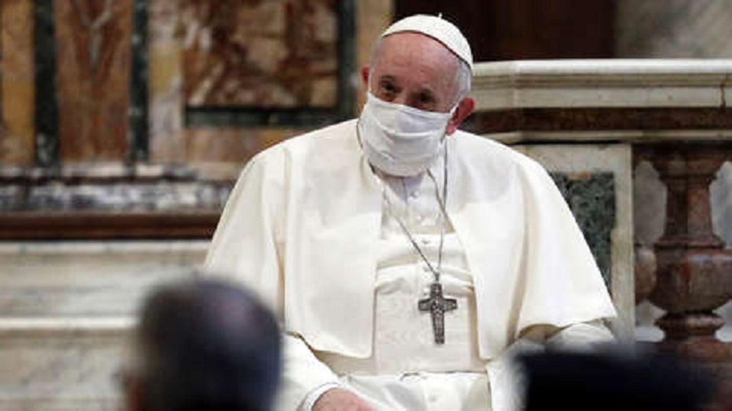 El papa Francisco apoya unión civil entre personas del mismo sexo