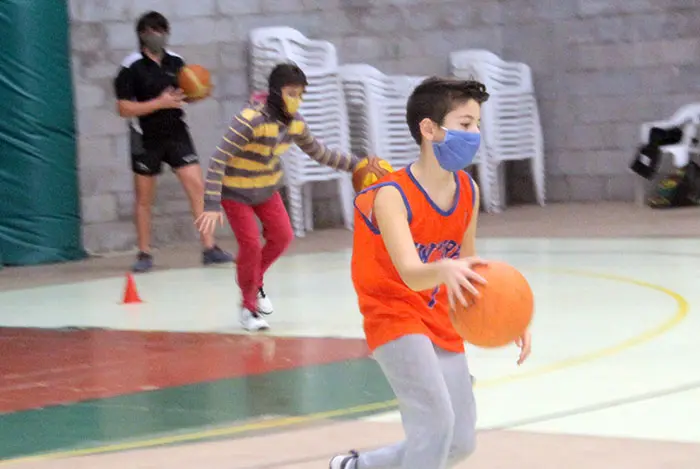 El básquetbol no recibió ningún comunicado y jugará con público