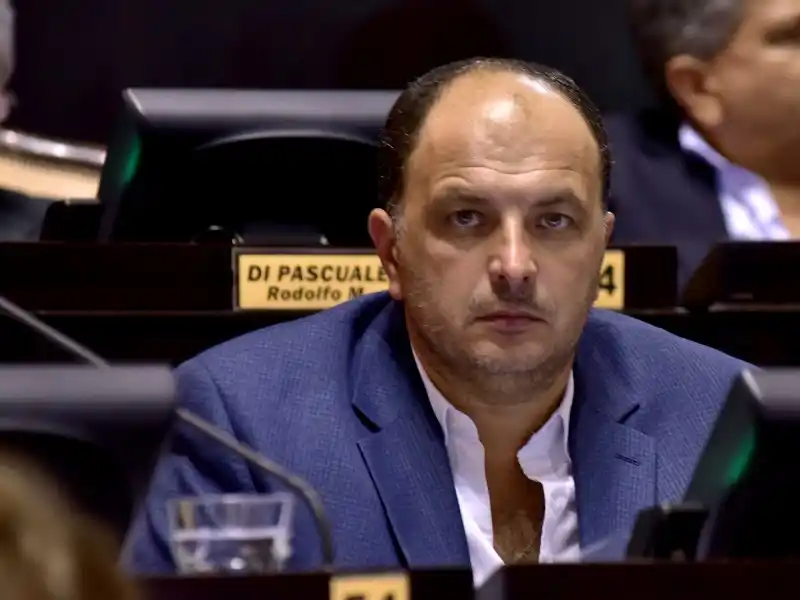El Frente Renovador le exige a Vidal "que pida licencia si quiere hacer campaña"