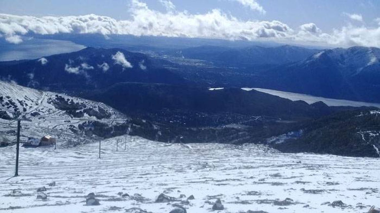 En pleno enero, cayó la primera nevada del 2021 en Bariloche