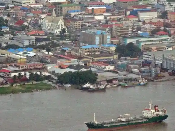 Venezuela protesta ante Guyana contra operaciones de Exxon Mobil en aguas por delimitar