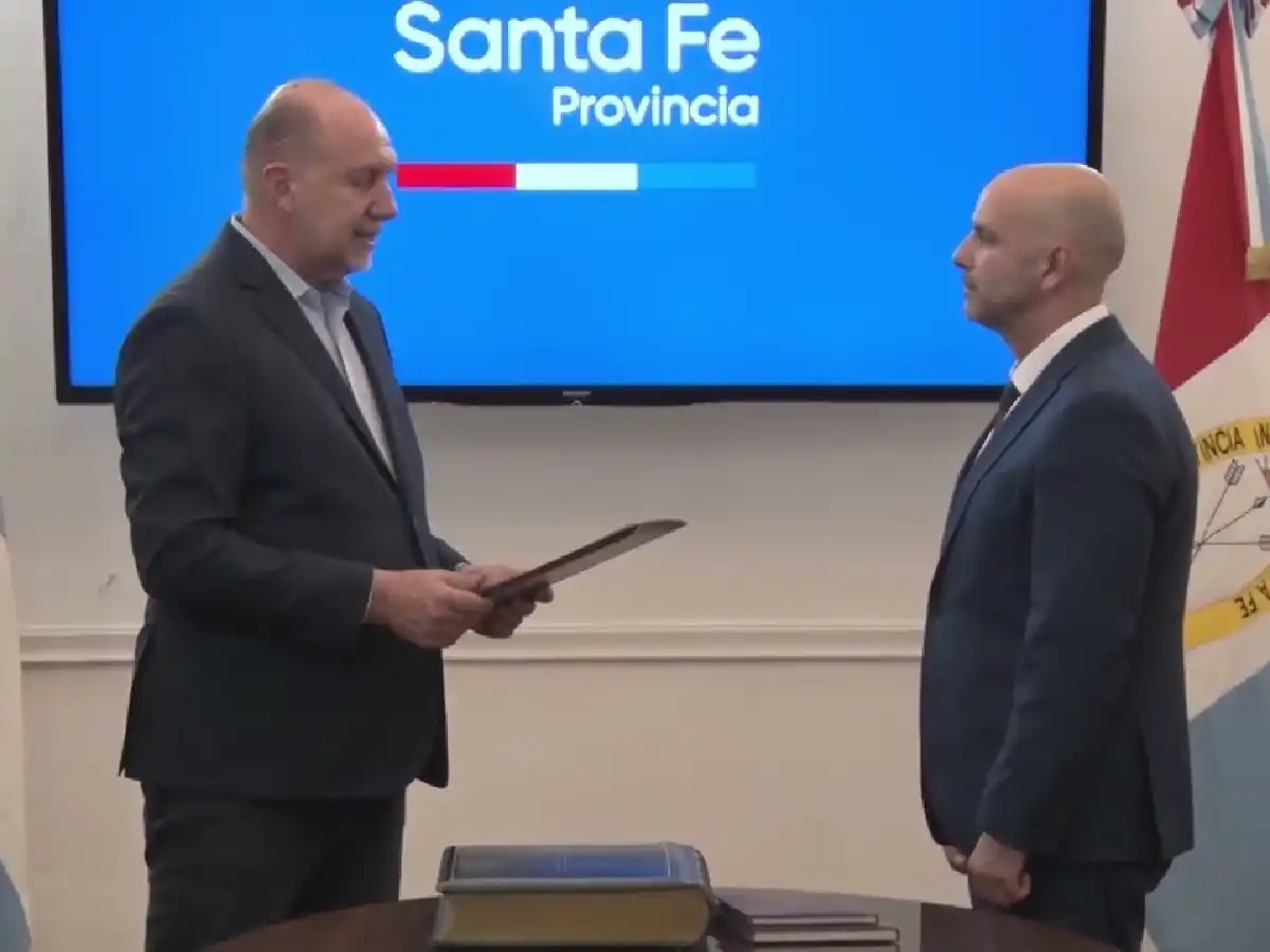 Santa Fe - Violencia: Perotti desplazó al ministro de Seguridad y puso en funciones a Claudio Brilloni