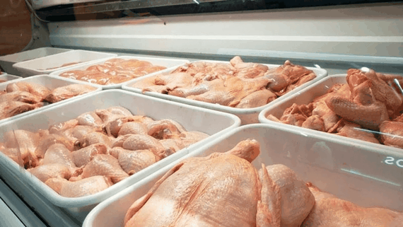 Por primera vez en el país, el consumo de pollo es más alto que el de carne vacuna